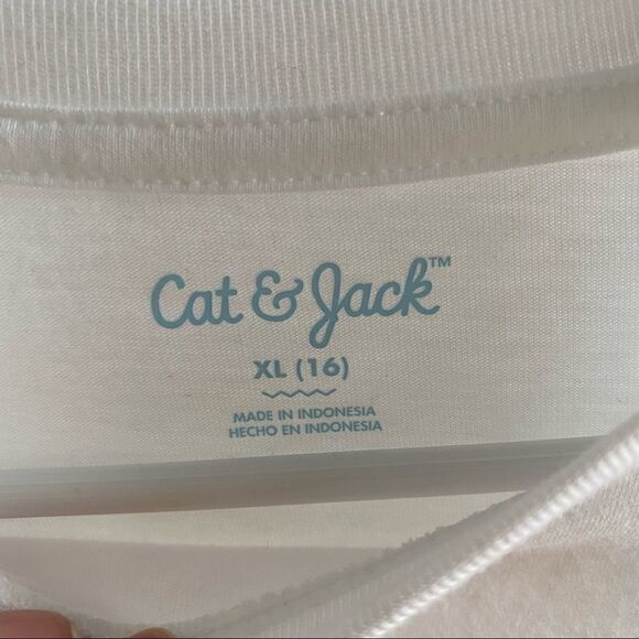 Cat & Jack Boys’ Long Sleeve Basic Crew Neck Long Sleeve Tee - Picture 3 of 5